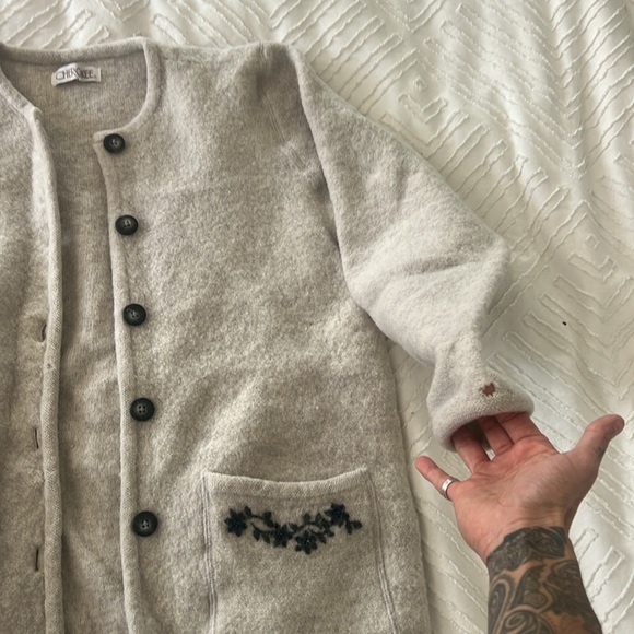 Vintage Cherokee 100% Wool Embroidered Pocket Cardigan - Picture 4 of 5